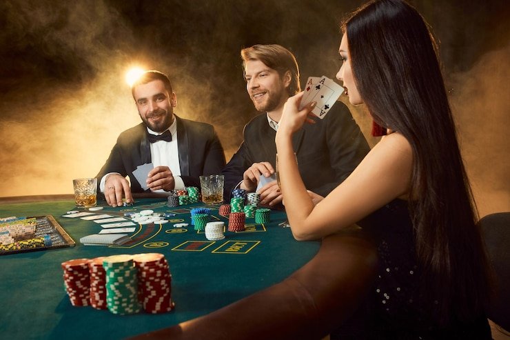 Antarmuka aplikasi star 77 menampilkan koleksi slot games dan opsi sportsbook